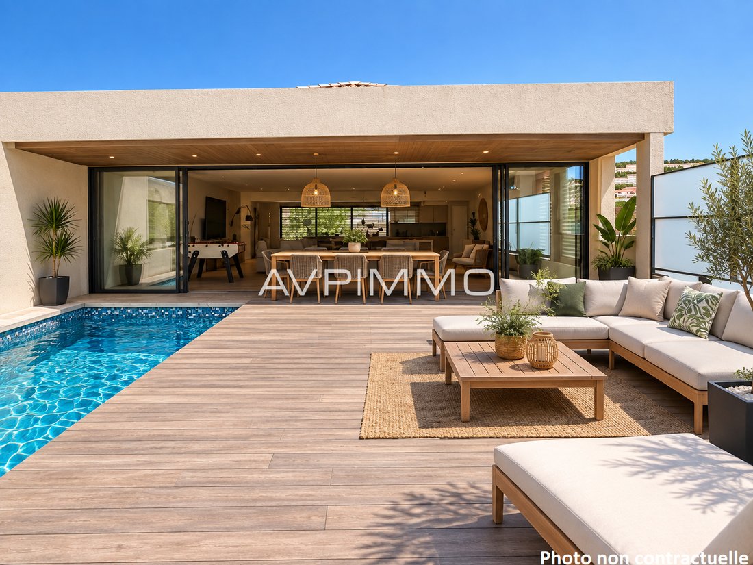 Villa in Bandol, Provence-Alpes-Côte d'Azur, France 1 - 18837517
