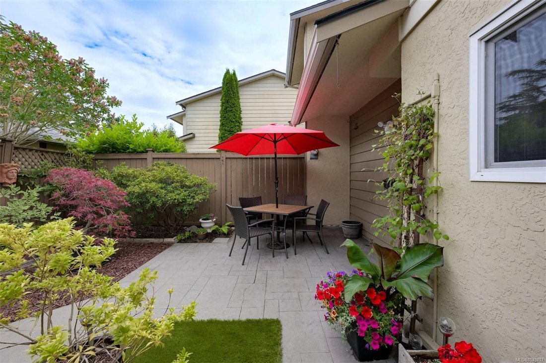 Townhouse en Saanich, Columbia Británica, Canadá 4 - 18837616