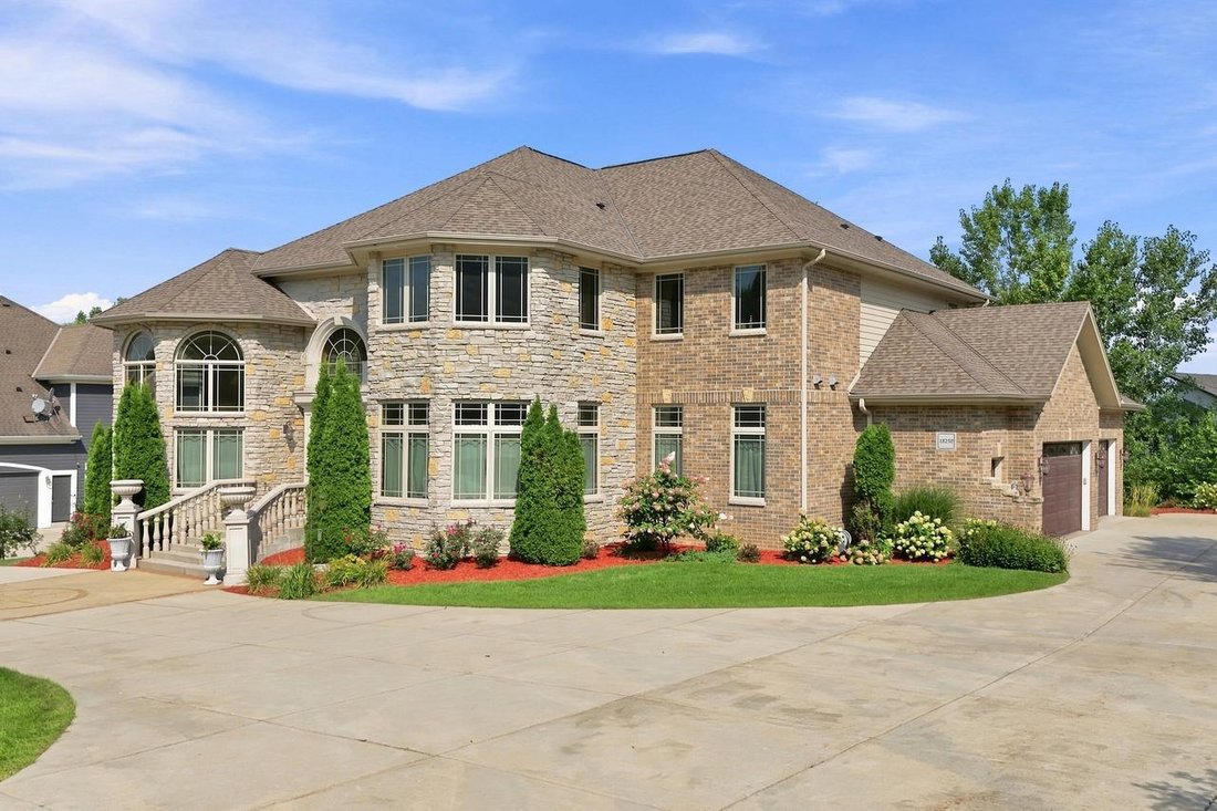Casa a Brookfield, Wisconsin, Stati Uniti 4 - 18836590