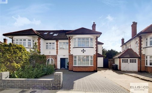 House in Southgate, Enfield, England 1