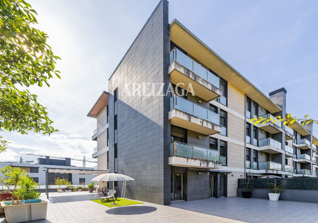 Apartment in Mendebaldea, Donostia-San Sebastian, Spain 2 - 18836607