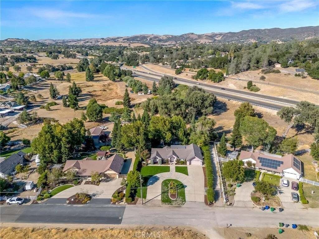 House in Atascadero, California, United States 5 - 18837070