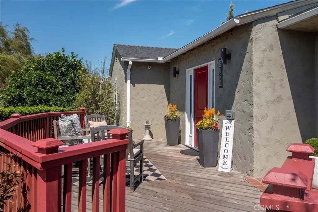 House in Signal Hill, California, United States 5 - 18837026