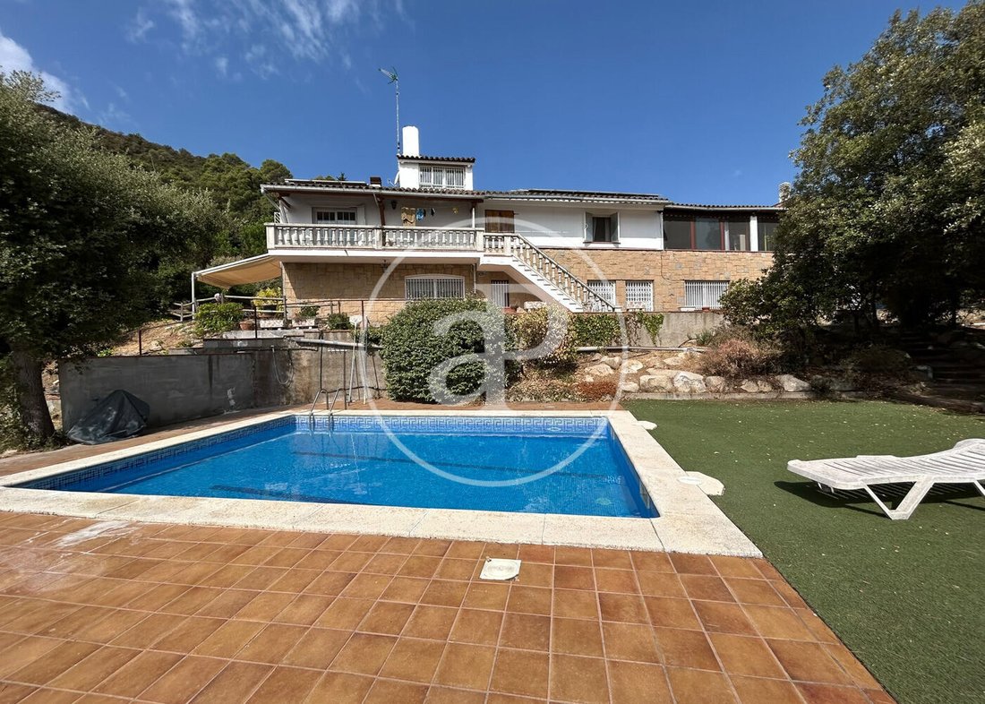 Villa in Matadepera, Catalonia, Spain 2 - 15270326