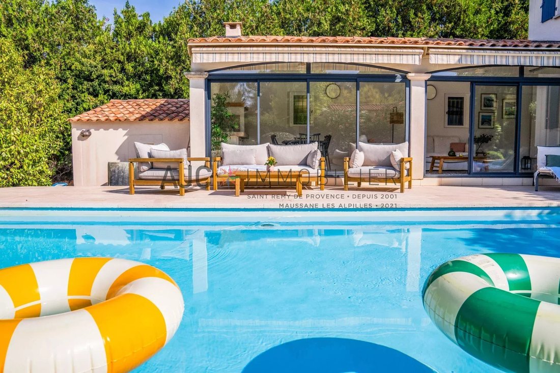 House in Saint-Rémy-de-Provence, Provence-Alpes-Côte d'Azur, France 2 - 18230863