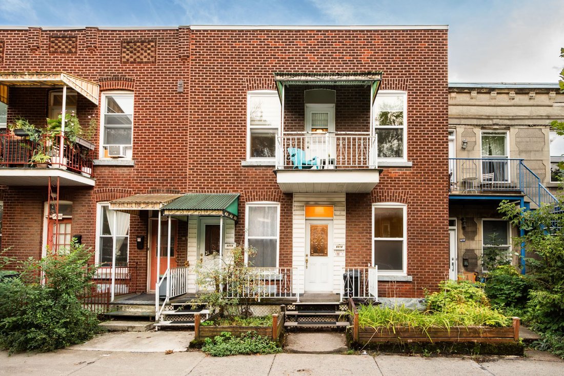House in Montréal, Quebec, Canada 1 - 18837664