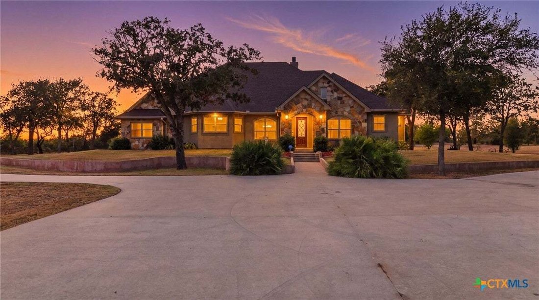 House in Gonzales, Texas, United States 4 - 18836573