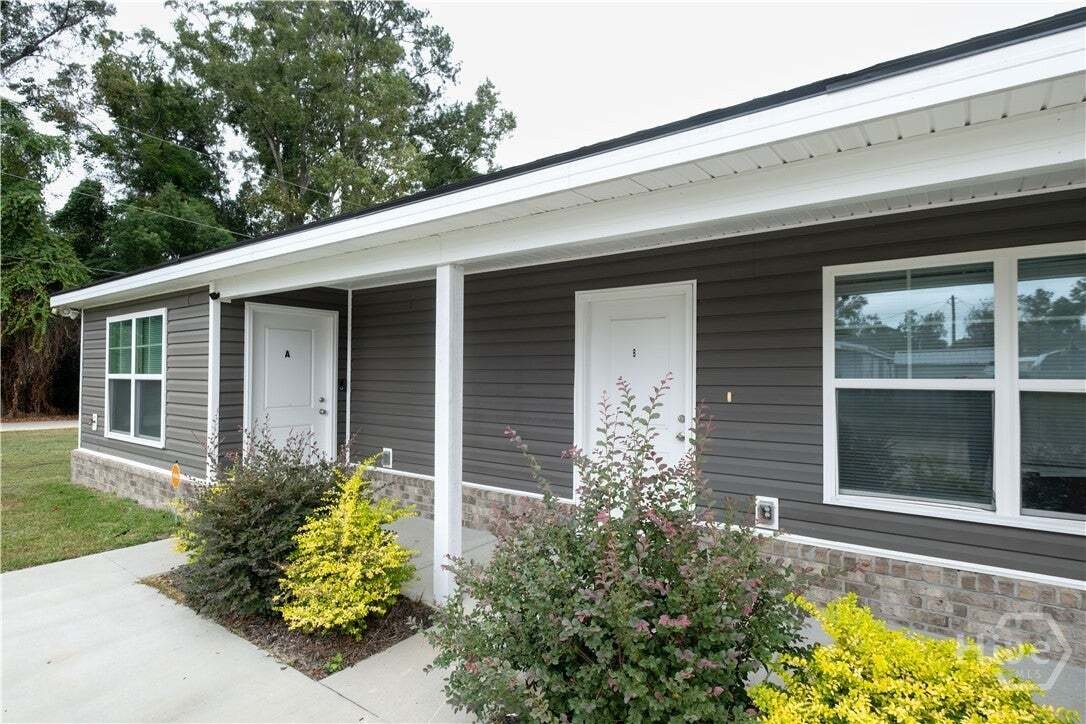 Ludowici, Georgia, United States 1 - 18837047