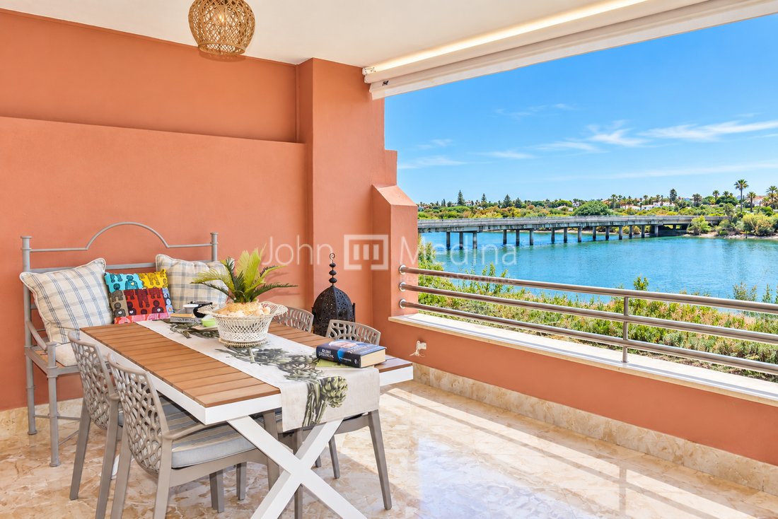 Apartamento en Sotogrande, San Roque, Andalucía 1 - 18837524
