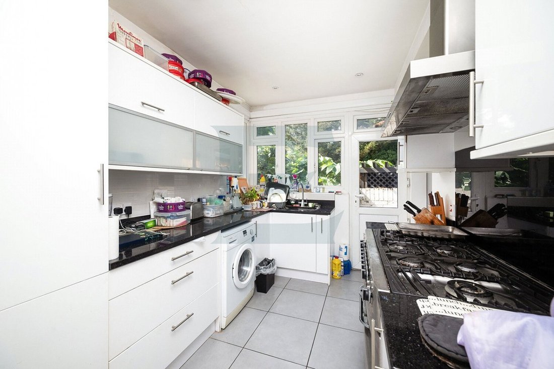 Casa a Edgware, Barnet, Inghilterra 2 - 18837185