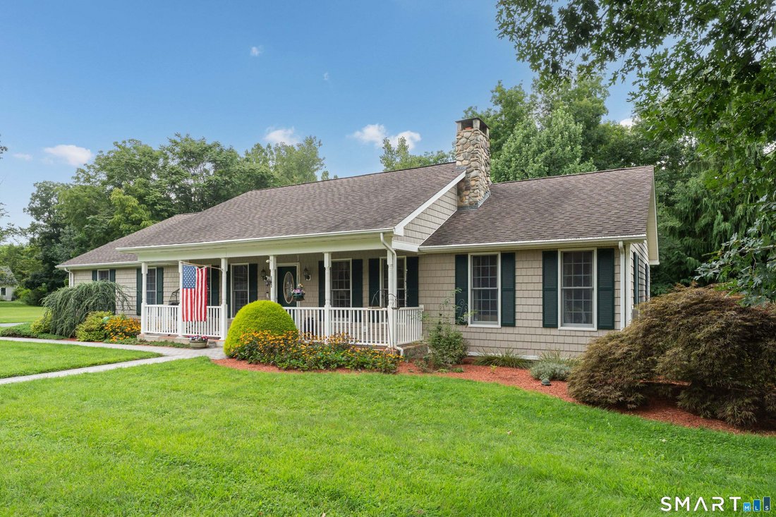 House in Wallingford, Connecticut, United States 2 - 18836849