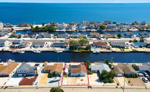 House in Barnegat Township, New Jersey, United States 1