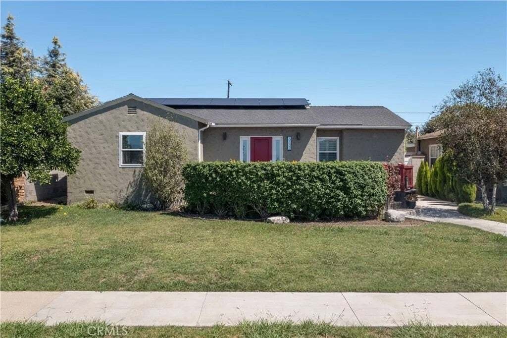 House in Signal Hill, California, United States 4 - 18837026