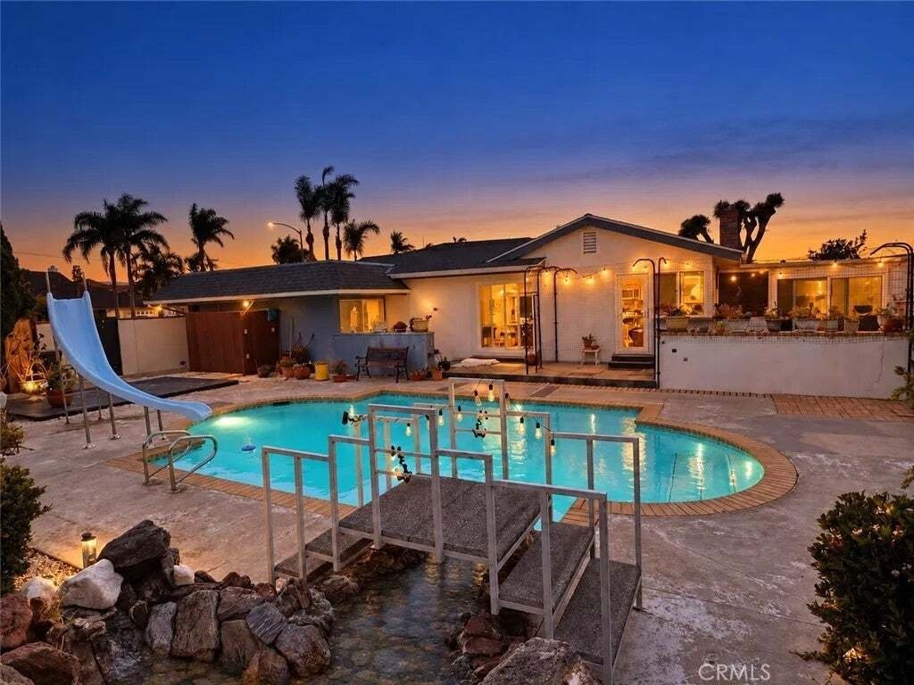 House in Huntington Beach, California, United States 1 - 17442653