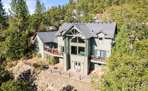 House in Shady Cove, Oregon, United States 1