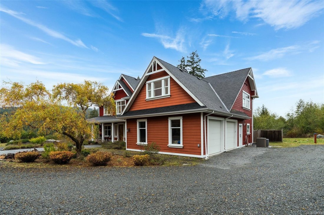 House in Shawnigan Lake, British Columbia, Canada 3 - 18837612