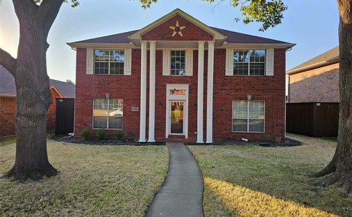 House in Plano, Texas, United States 1