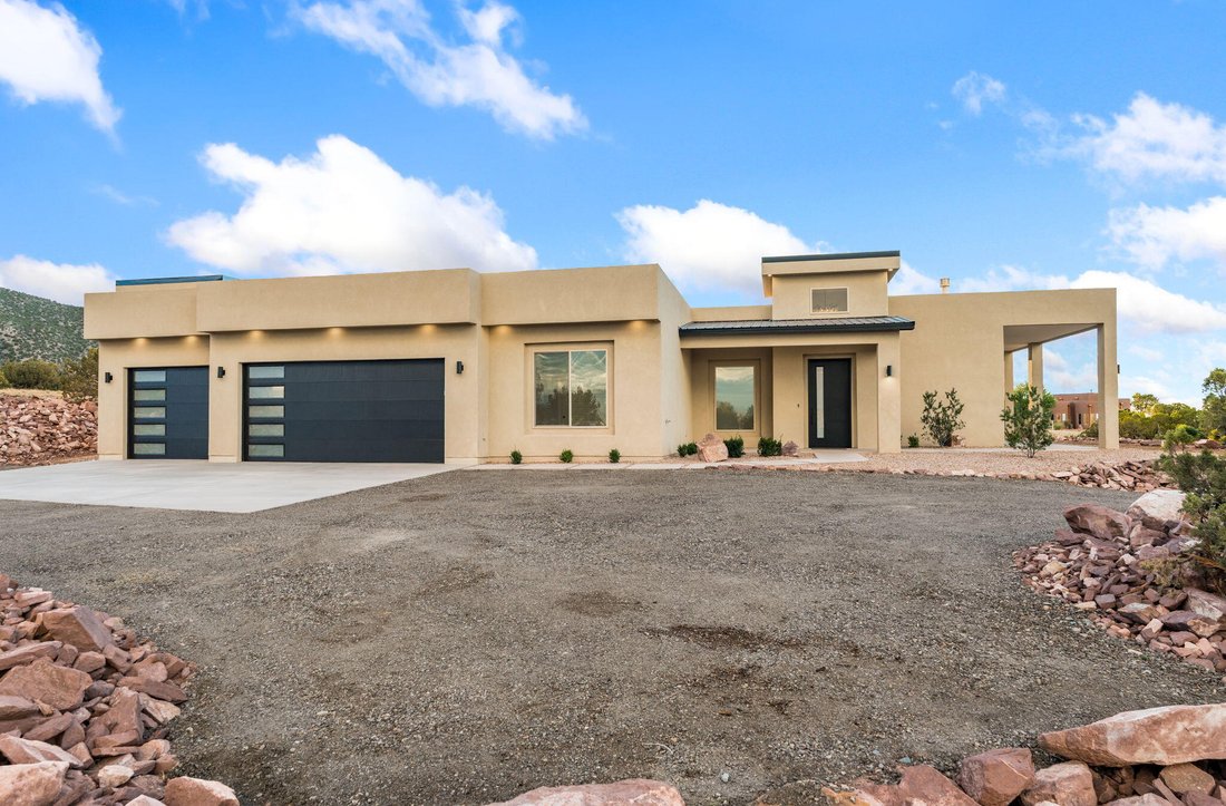 House in Placitas, New Mexico, United States 2 - 18836415