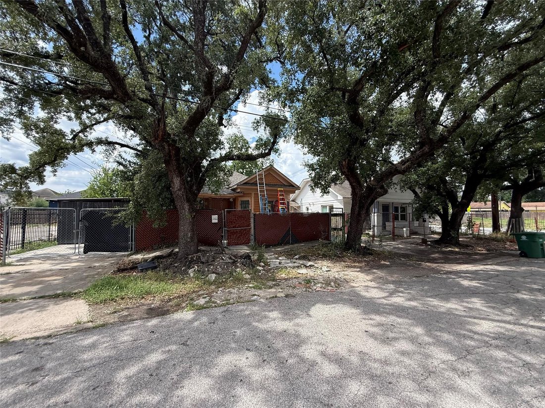 Houston, Texas, United States 2 - 18837401
