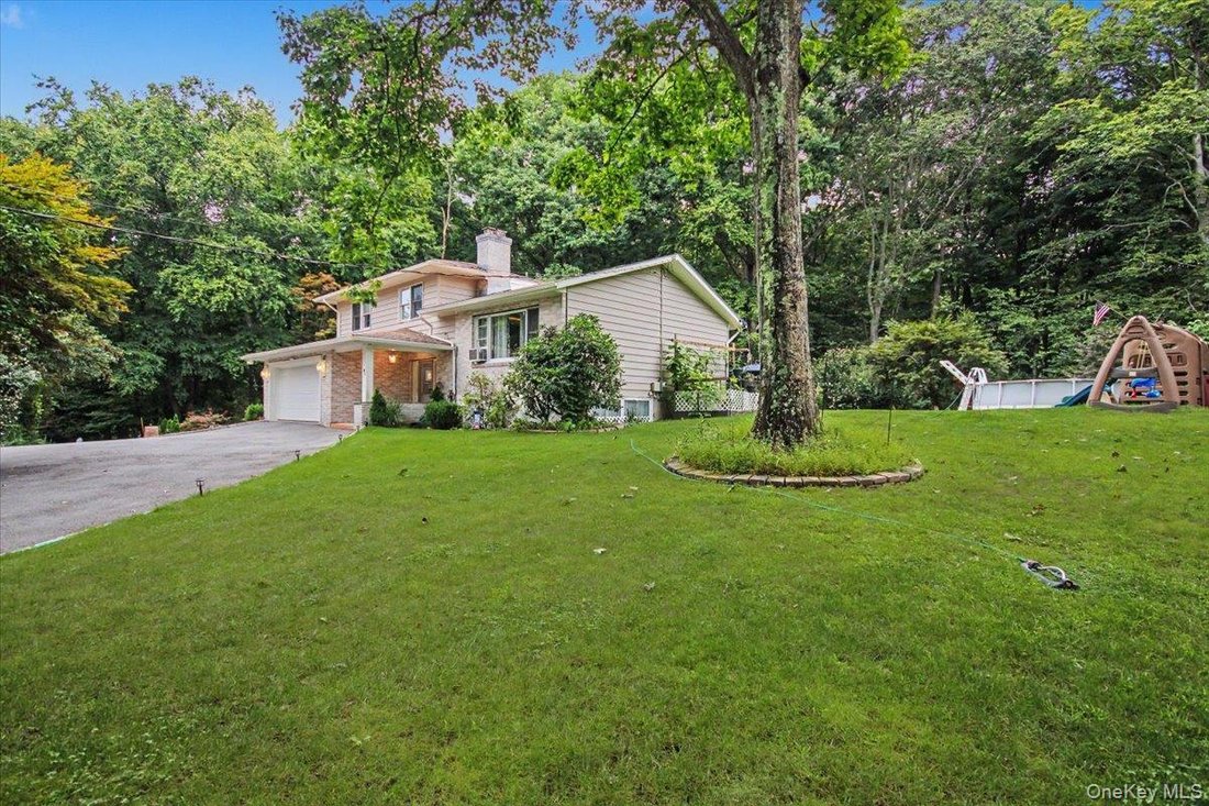 House in Carmel Hamlet, New York, United States 2 - 18837512