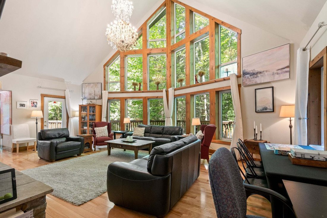 House in Mont-Tremblant, Quebec, Canada 5 - 18837668
