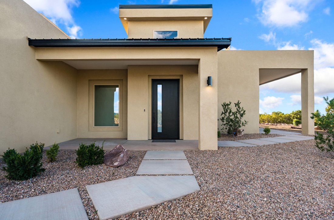 House in Placitas, New Mexico, United States 3 - 18836415