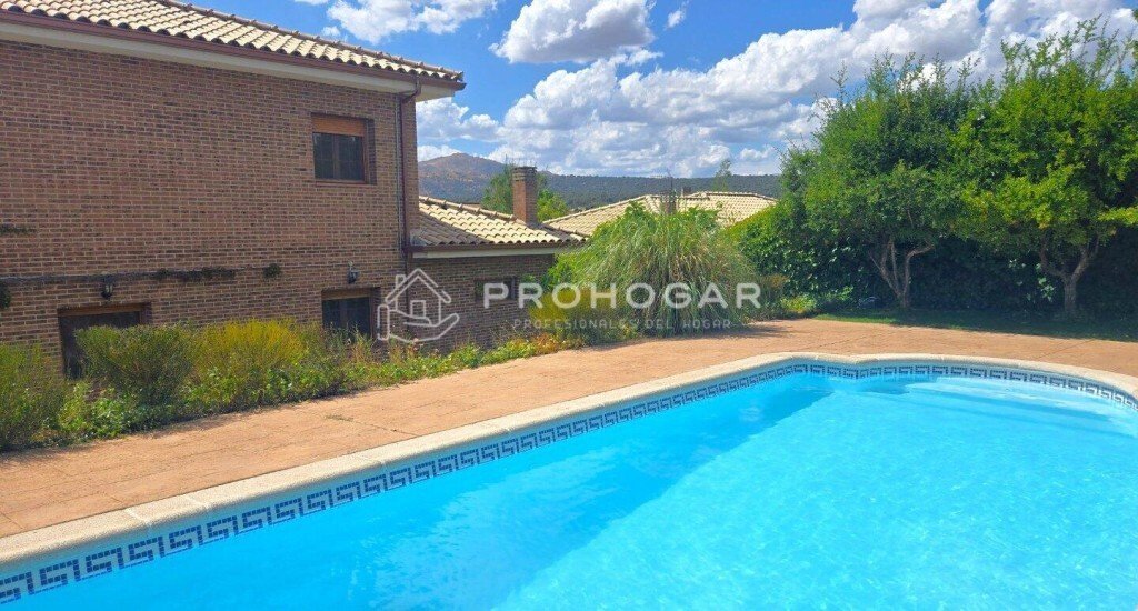 House in Pedrezuela, Comunidad de Madrid, Spain 1 - 18836425