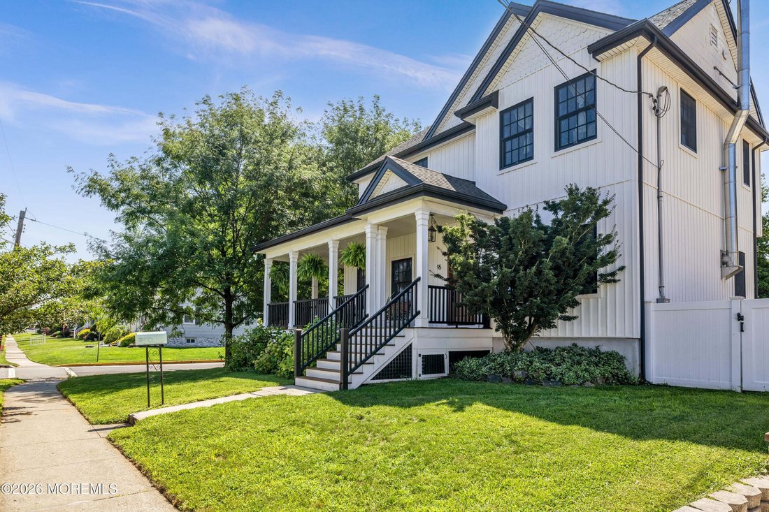 House in Woodbridge Township, New Jersey, United States 4 - 18836722