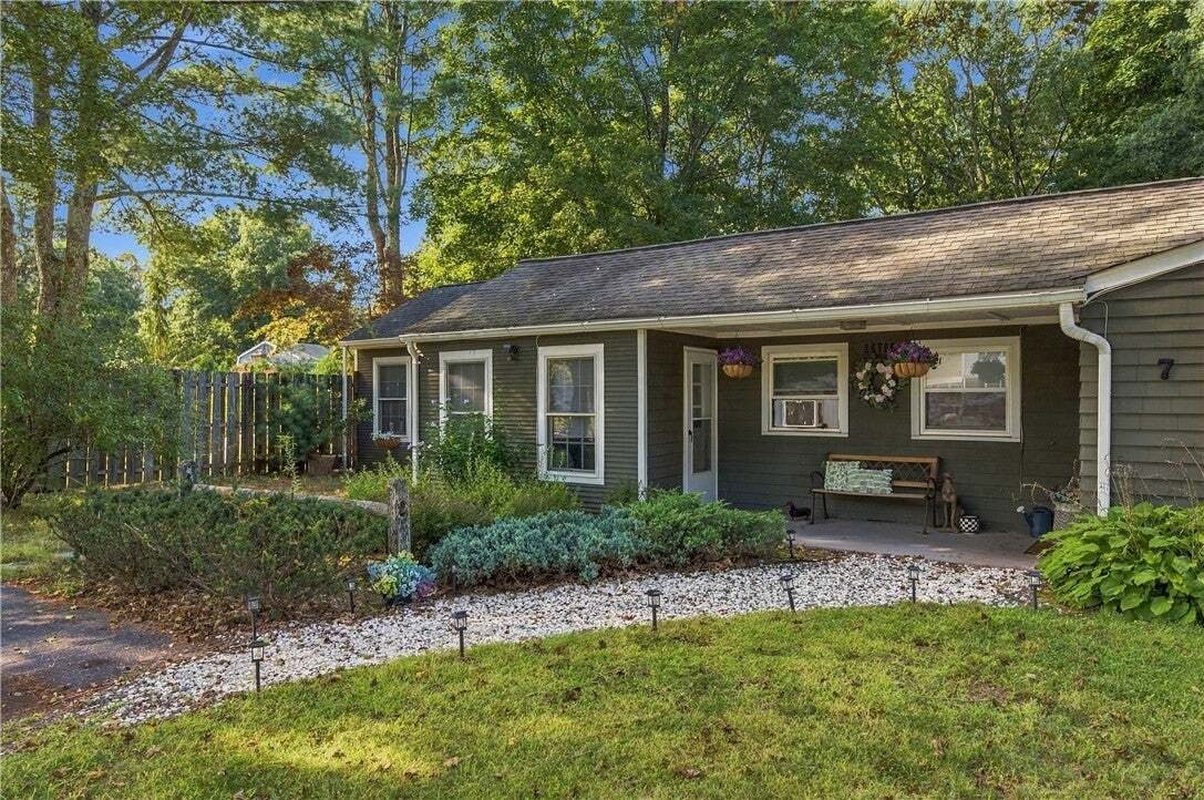 House in Cumberland, Rhode Island, United States 2 - 18836613