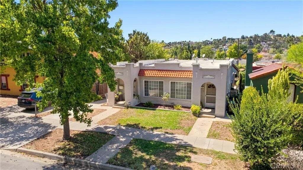Los Angeles, California, United States 1 - 18837032