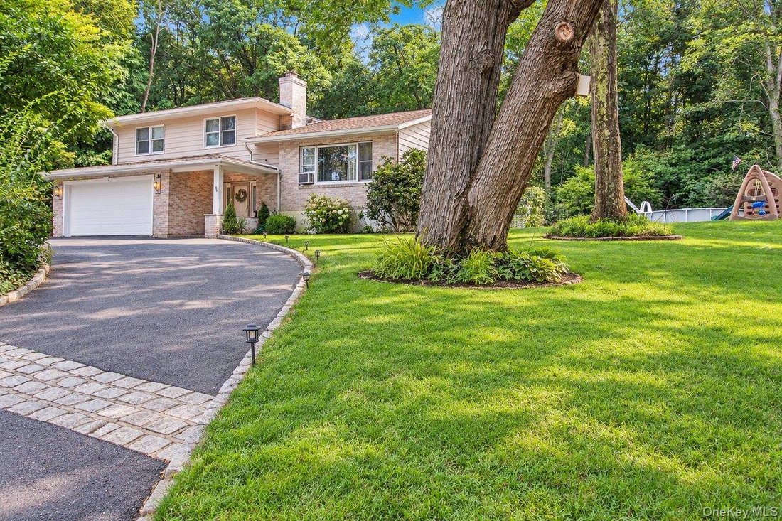 House in Carmel Hamlet, New York, United States 1 - 18837512