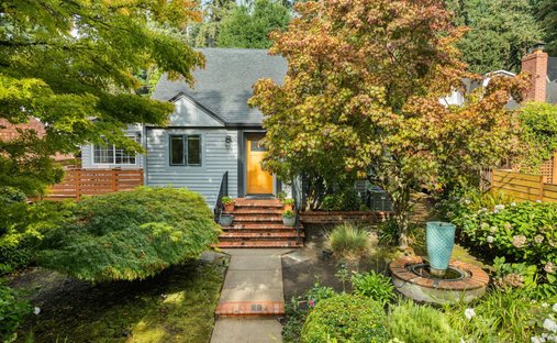 House in Lake Oswego, Oregon, United States 1