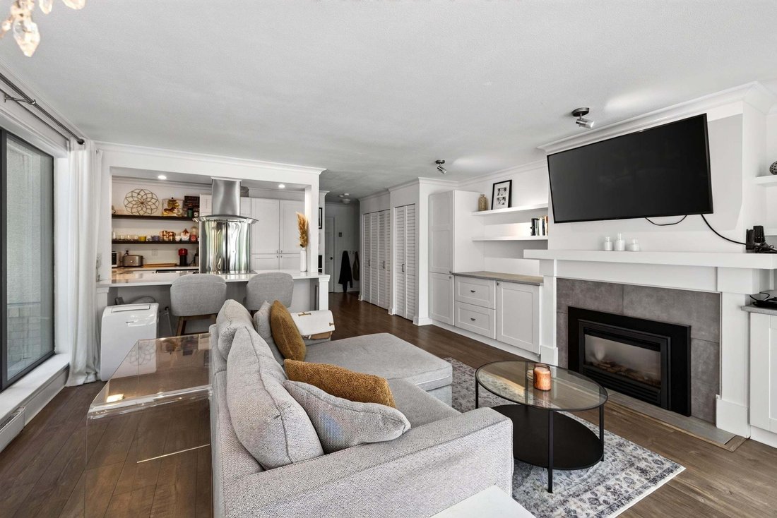 Condo in North Vancouver, British Columbia, Canada 4 - 18837651