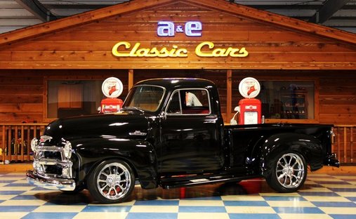 350 cui  Automatic  P/B 4 wheel disc  P/S  A/C  Custom Interior  Dakota Gauges!! in New braunfels, United States 1