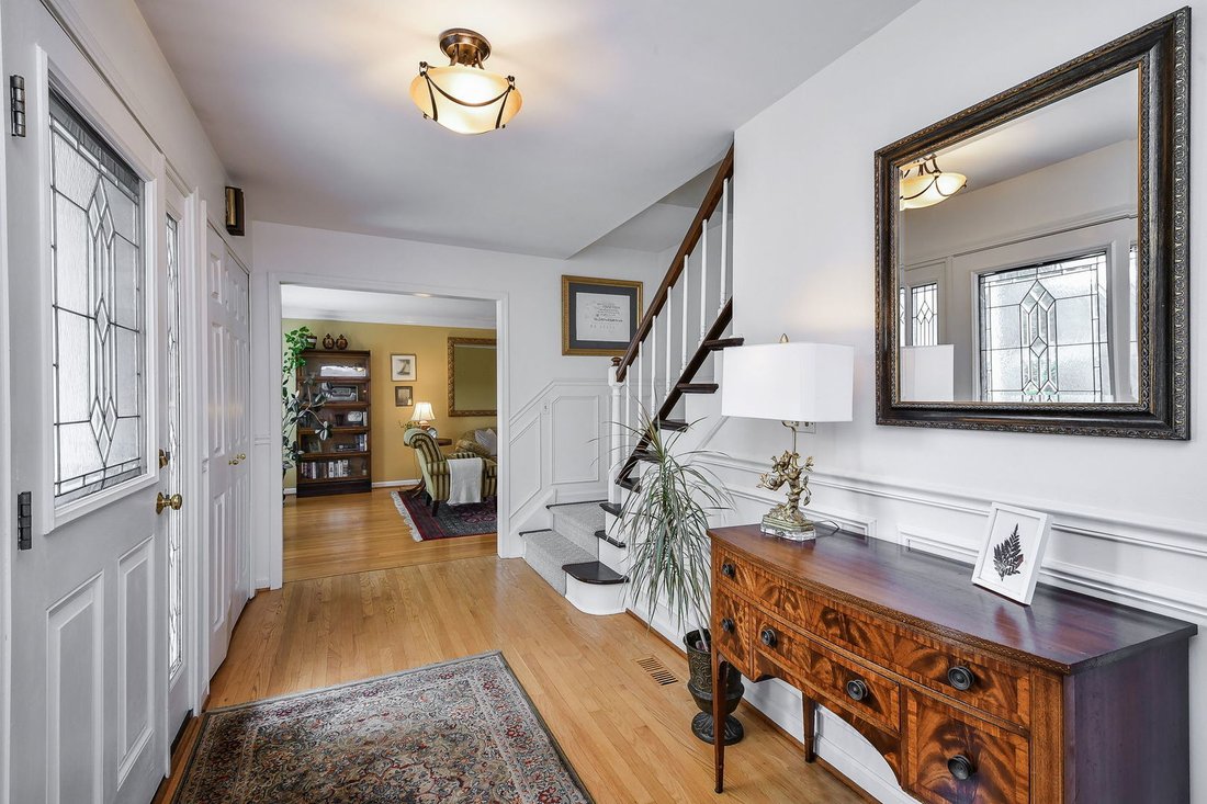 House in Wheaton, Illinois, United States 4 - 18837342