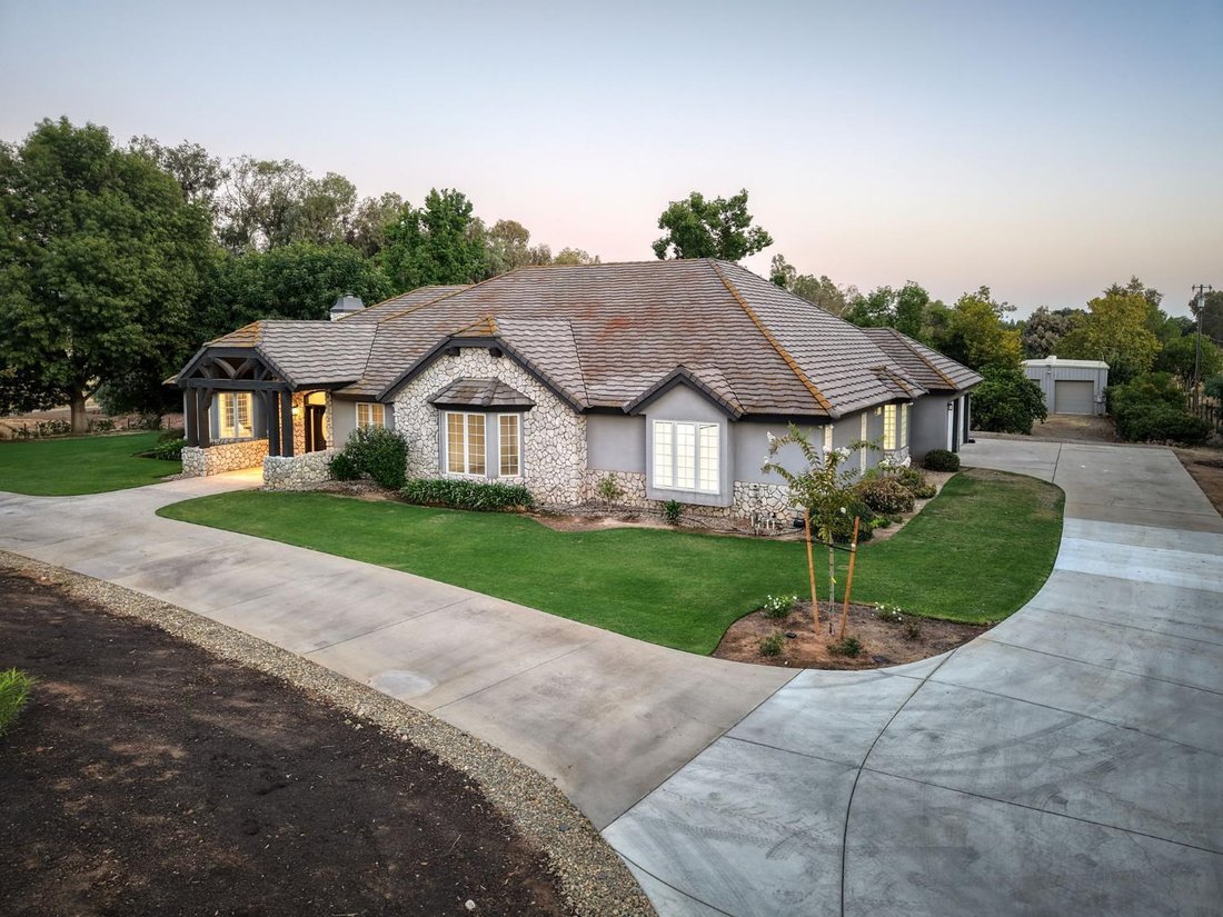 House in Clovis, California, United States 1 - 18836752