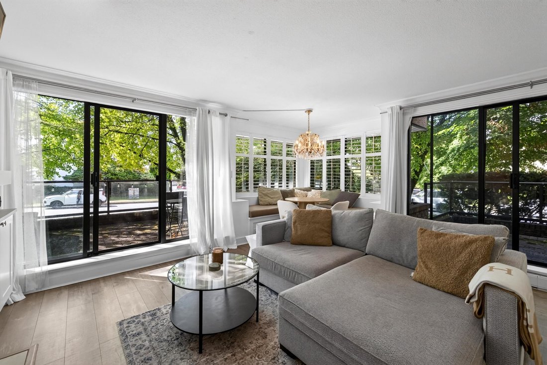 Condo in North Vancouver, British Columbia, Canada 3 - 18837651