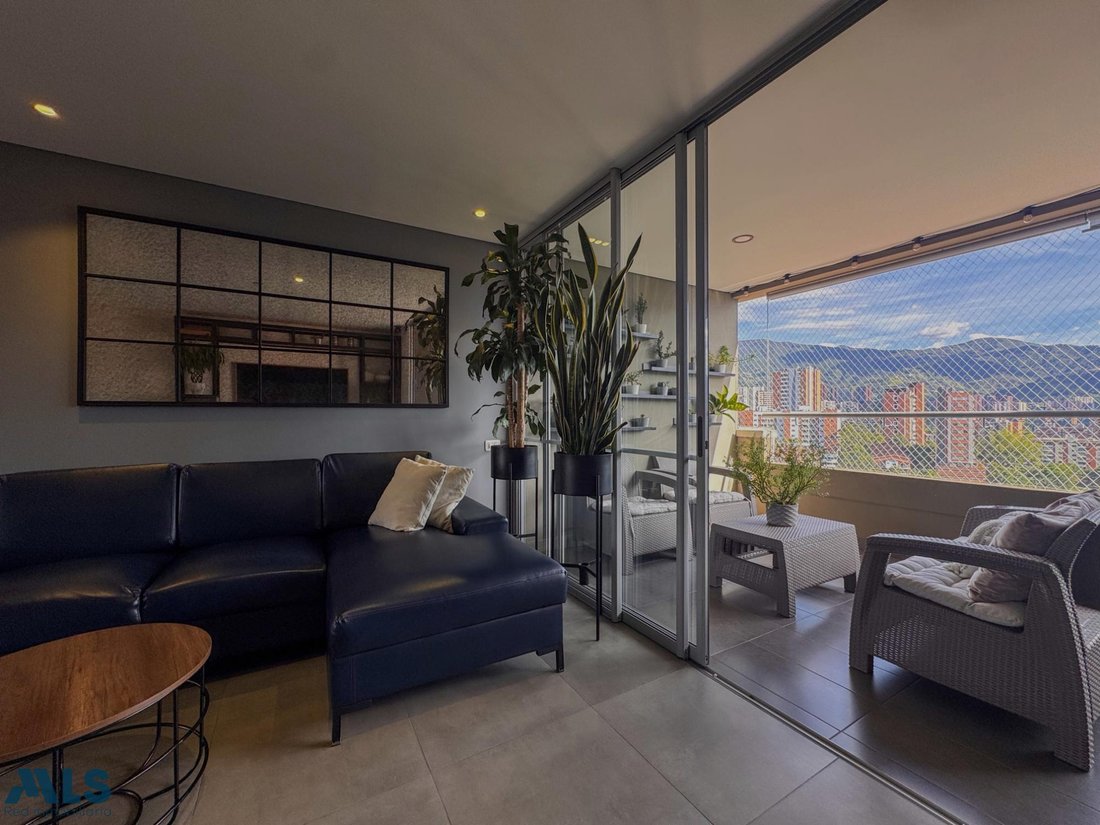 Apartment in Envigado, Antioquia, Colombia 3 - 18837490
