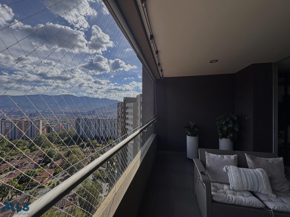 Apartment in Envigado, Antioquia, Colombia 1 - 18837490
