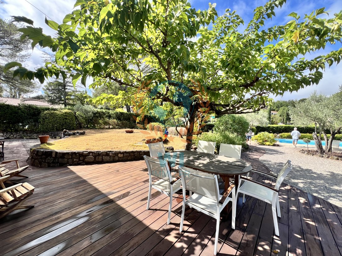 Casa en Trans-en-Provence, Provenza-Alpes-Costa Azul, Francia 3 - 18837516