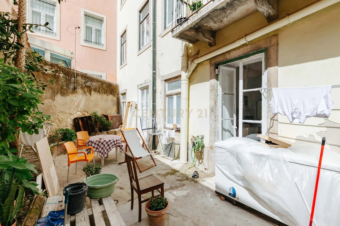 Apartment in Santo Antonio, Lisbon, Portugal 2 - 18325211