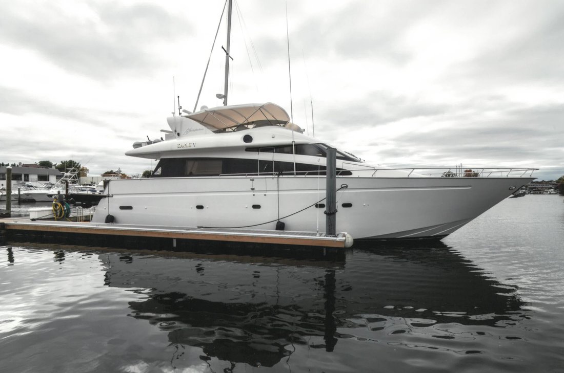 Motor Yacht in United States 1 - 18837772