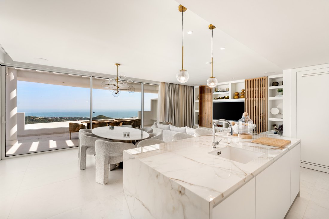 Penthouse in Marbella, Andalusia, Spain 1 - 18837870