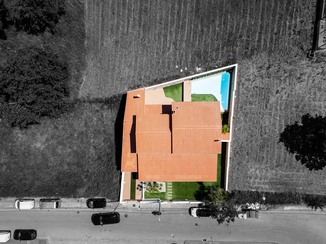 House in Parceiros e Azoia, Leiria District, Portugal 1 - 18838504