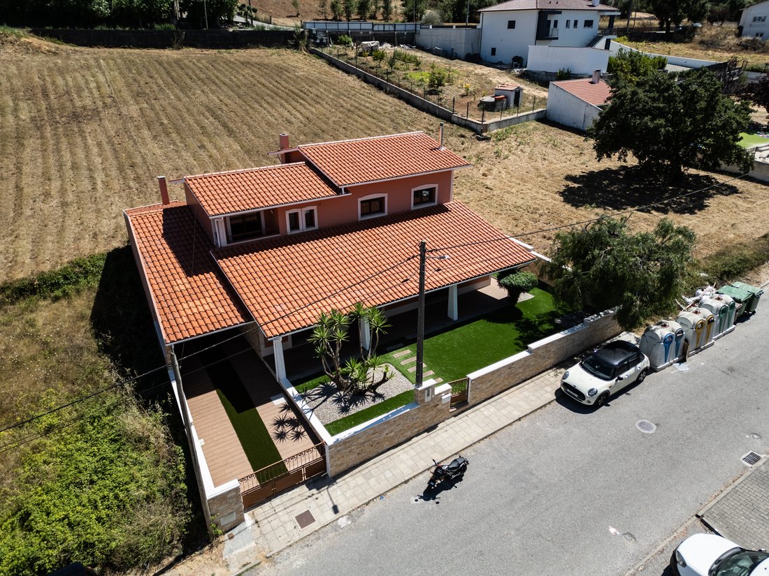 House in Parceiros e Azoia, Leiria District, Portugal 3 - 18838504