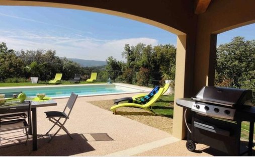 Casa en Saint-Saturnin-lès-Apt, Provenza-Alpes-Costa Azul, Francia 1