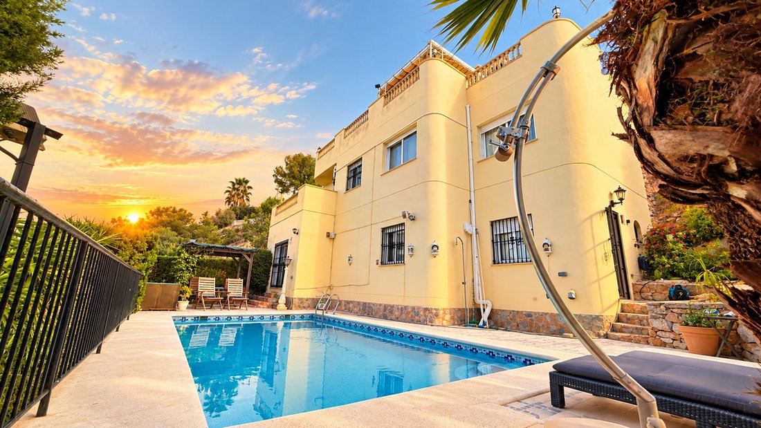 Villa in La Zenia, Orihuela, Valencian Community 2 - 18838835
