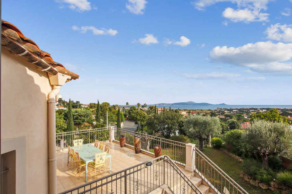 Maison à Fréjus, Provence-Alpes-Côte d'Azur, France 1 - 18838444