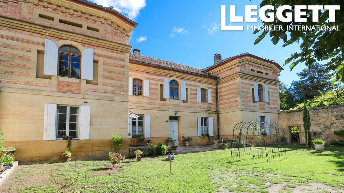 Castle in Uzès, Occitania, France 1 - 16018740