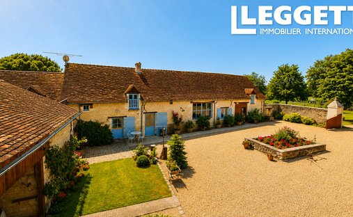 Maisons de campagne à Luzé, Centre-Val de Loire, France 1